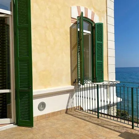 Del Golfo Szálloda Finale Ligure