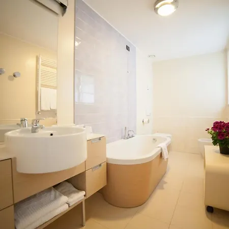 Отель Del Golfo