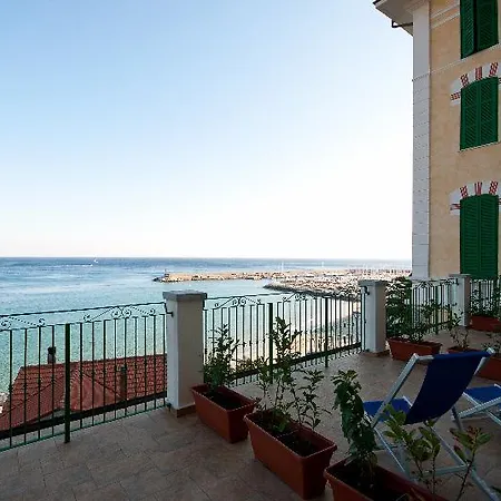 فندق Del Golfo فينالي ليغوري